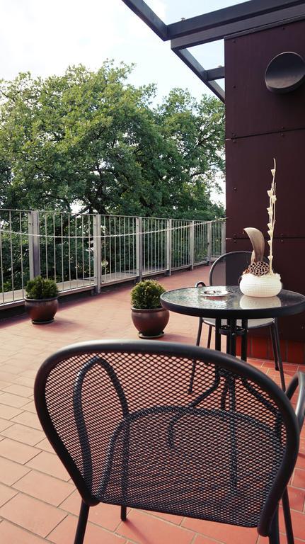 Hotel Babilonas Каунас Экстерьер фото