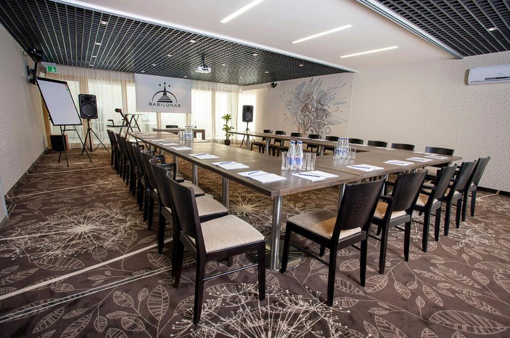 Hotel Babilonas Каунас Экстерьер фото